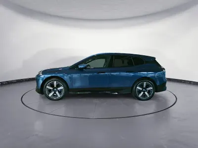 Gebraucht BMW iX Sport Line 239 kW (326 PS) 2023 Blau SUV