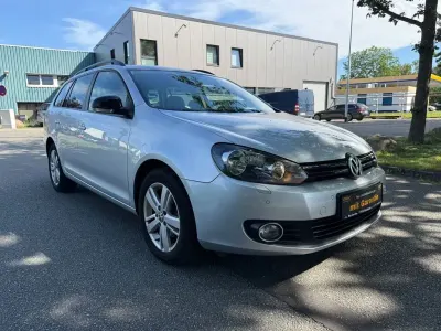 Gebraucht VW Golf VII Match 105 PS (77 kW) 2012 Silber Kombi
