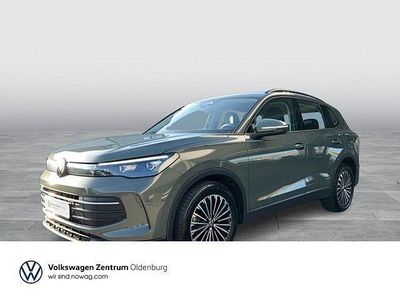 Usata VW Tiguan Life 131 CV (96 kW) 2024 Verde SUV