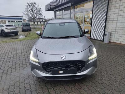 Neu Suzuki Swift Club 83 PS (61 kW) 2025 Premium silver met. SUV