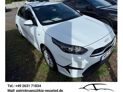 Neu Kia Ceed Vision 101 PS (74 kW) 2025 Carraraweiß Kleinwagen