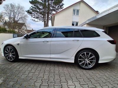 Gebraucht Opel Insignia 209 PS (153 kW) 2018 Weiß Limousine