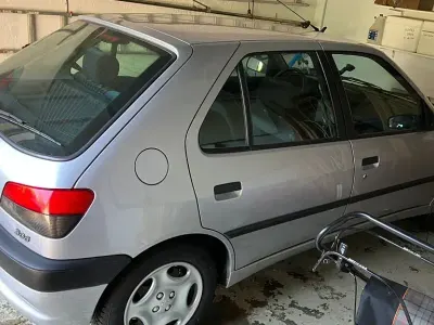 Gebraucht Peugeot 306 101 PS (74 kW) 1998 Grau Limousine