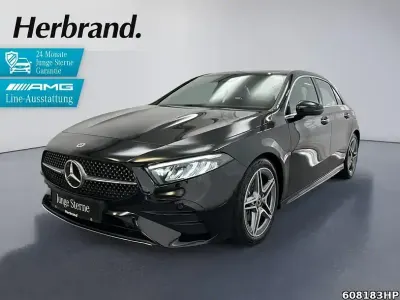Gebraucht Mercedes A200 AMG 163 PS (119 kW) 2025 Kosmosschwarz metallic Limousine