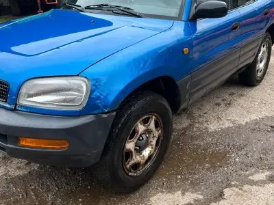 Gebraucht Toyota RAV4 129 PS (94 kW) 1995 Blau SUV