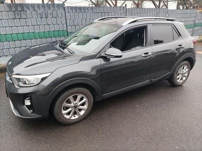 Grau Gebraucht 2018 Kia Stonic Vision SUV | 12.480 € (Fairer Preis)