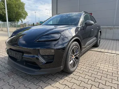 Gebraucht Porsche Macan 264 kW (360 PS) 2024 Schwarz SUV
