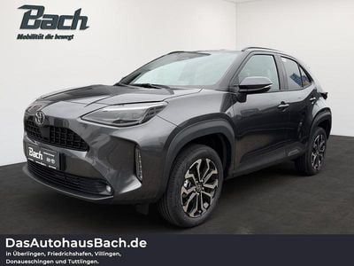 Neu Toyota Yaris Cross 131 PS (96 kW) 2025 Grau SUV