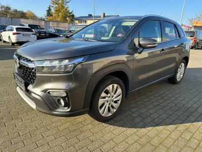 Gebraucht Suzuki SX4 129 PS (94 kW) 2022 Grau SUV