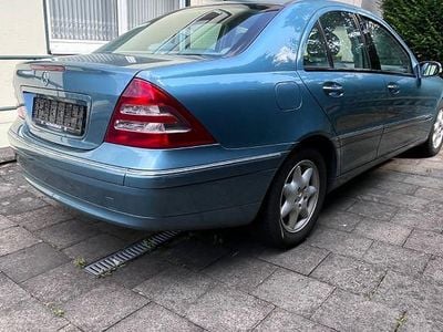 Mercedes C180
