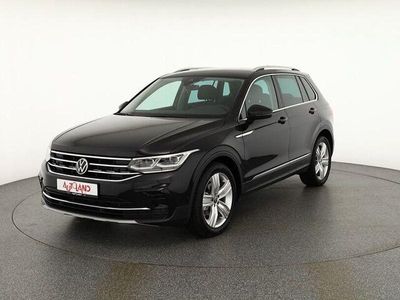Deep black perleffect (metallic) Gebraucht 2021 VW Tiguan Elegance SUV | 33.950 € (Teuer)