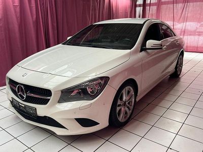 Gebraucht Mercedes CLA200 Urban 155 PS (114 kW) 2016 Weiß Limousine