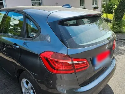 Gebraucht BMW 214 Active Tourer Advantage 95 PS (69 kW) 2016 Schwarz Van / Kleinbus