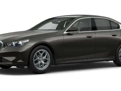 Gebraucht BMW 520 Sport Line 197 PS (144 kW) 2024 Grau Limousine