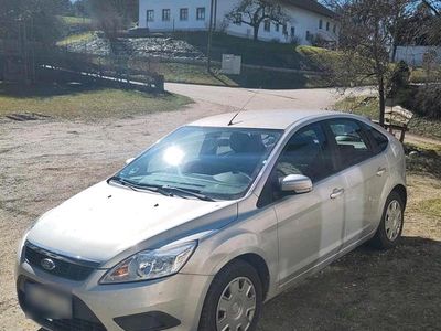 Gebraucht Ford Focus 100 PS (73 kW) 2008 Silber Kleinwagen