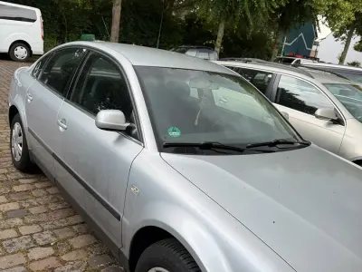 Gebraucht VW Passat 102 PS (75 kW) 2002 Grau Limousine