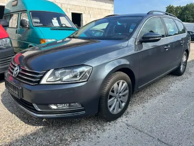 Gebraucht VW Passat 140 PS (102 kW) 2011 Grau Kombi