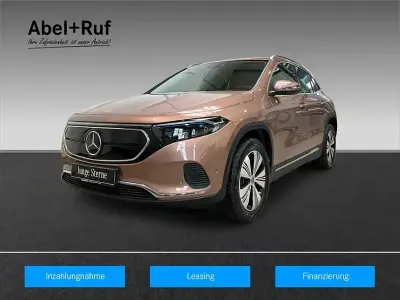 Gebraucht Mercedes EQA250 Progressive 139 kW (190 PS) 2023 Gold SUV