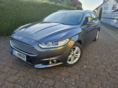 Gebraucht Ford Mondeo Titanium 165 PS (121 kW) 2019 Grau Kombi