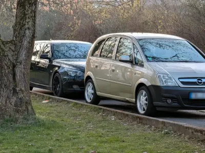 Gebraucht Opel Meriva 104 PS (76 kW) 2007 Gold Van / Kleinbus