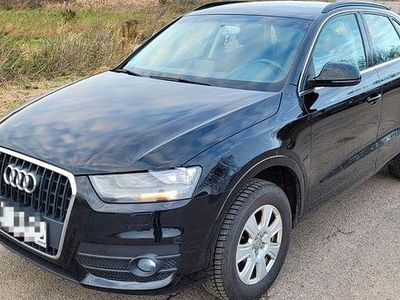 Schwarz Gebraucht 2012 Audi Q3 SUV | 10.600 € (Fairer Preis)