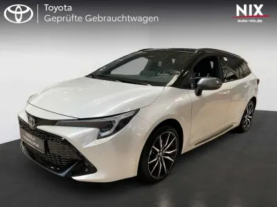 Neu Toyota Corolla Sport 179 PS (131 kW) 2025 Weiß Kombi