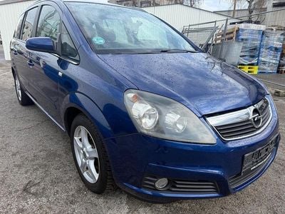 Usata Opel Zafira 105 CV (77 kW) 2005 Blu Monovolume