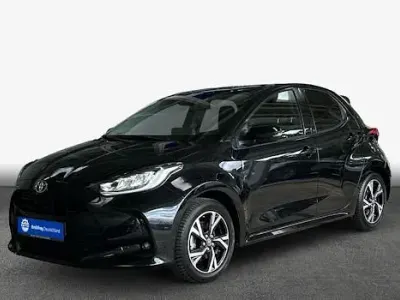 Gebraucht Toyota Yaris Hybrid Team 116 PS (85 kW) 2024 Schwarz Limousine