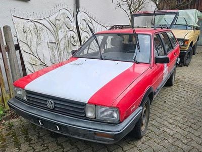 Second-hand VW Passat 120 CP (88 kW) 1987 Roșu Break