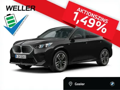 Gebraucht BMW iX2 M Sport 225 kW (306 PS) 2025 Black sapphire (schwarz) SUV