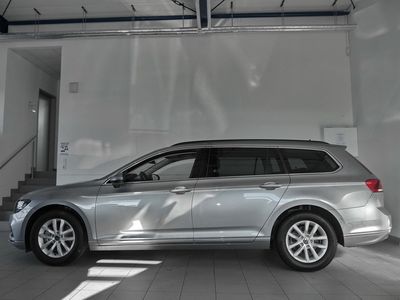gebraucht VW Passat Variant 1.5 TSI Business ACC LED Navi Sitzheizung Alu