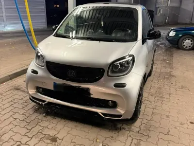 Używany Smart ForTwo Cabrio 90 KM (66 kW) 2018 Srebrny Kabriolet