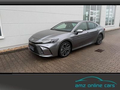Neu Toyota Camry Executive 218 PS (160 kW) 2025 Precious metal met Limousine