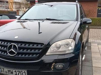 Gebraucht Mercedes ML320 224 PS (164 kW) 2006 Schwarz SUV