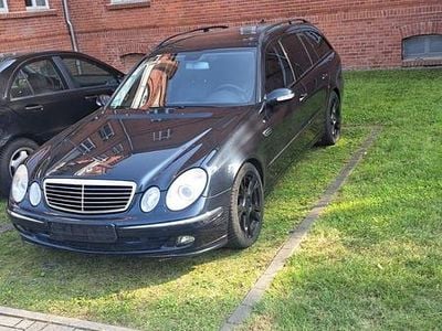 Gebraucht Mercedes E320 Avantgarde 224 PS (164 kW) 2005 Schwarz Kombi