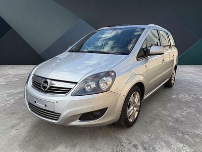 Gebraucht Opel Zafira Design Edition 125 PS (91 kW) 2011 Silber Van / Kleinbus