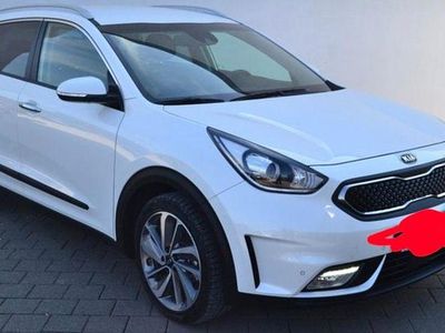 Gebraucht Kia Niro Spirit 141 PS (103 kW) 2017 Weiß SUV