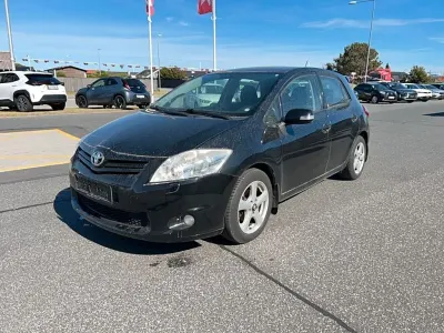 Gebraucht Toyota Auris Life+ 90 PS (66 kW) 2011 Schwarz Kleinwagen