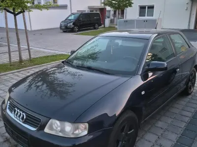 Gebraucht Audi A3 105 PS (77 kW) 2001 Blau Kleinwagen