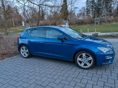Gebraucht Seat Leon FR 131 PS (96 kW) 2020 Blau Limousine