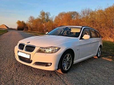 Gebraucht BMW 316 116 PS (85 kW) 2010 Weiß Kombi