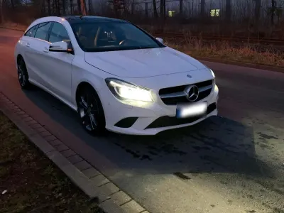 Gebraucht Mercedes CLA200 Shooting Brake 136 PS (100 kW) 2016 Weiß Kombi