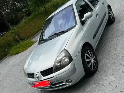 Gebraucht Renault Clio II 75 PS (55 kW) 2004 Silber Limousine