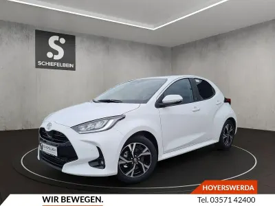 Gebraucht Toyota Yaris 116 PS (85 kW) 2026 Weiß Kleinwagen