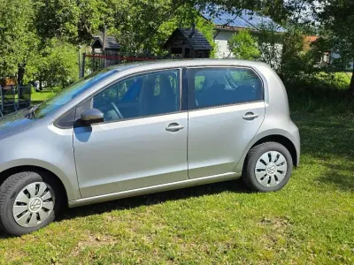 Używany VW up! move up! 60 KM (44 kW) 2019 Srebrny Hatchback