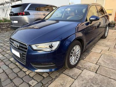 Używany Audi A3 Sport 184 KM (135 kW) 2014 Niebieski Kombi