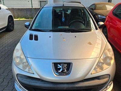 Gebraucht Peugeot 206+ 75 PS (55 kW) 2009 Silber Kleinwagen