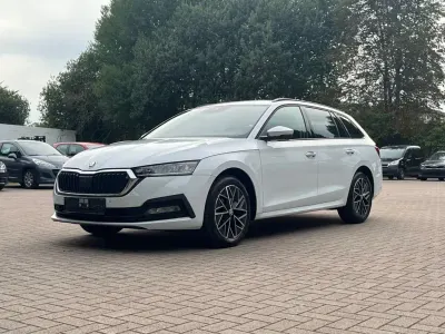 Gebraucht Skoda Octavia Ambition 150 PS (110 kW) 2022 Weiß Kombi
