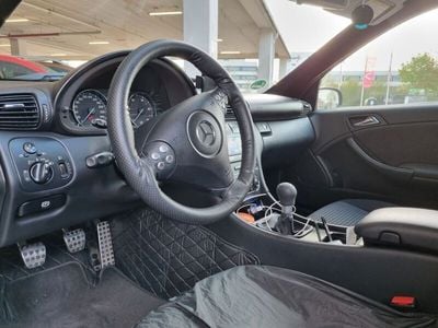 Mercedes 220