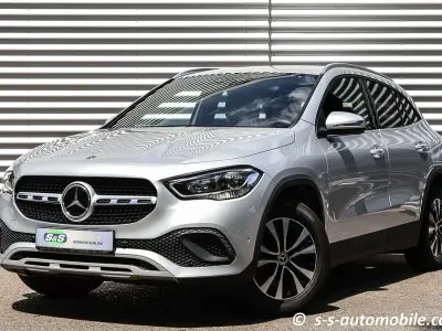 Gebraucht Mercedes GLA250 Style 218 PS (160 kW) 2021 Iridium silber metallic SUV